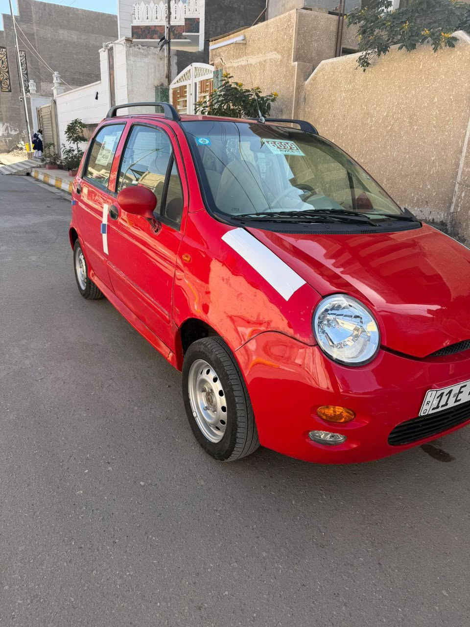 كيو كيو 2012 رقم بغداد انكليزي
محرك 4سلندر
كير اوتماتيك
نضيفه جدآ بدون نقص
صدر جديد: تخم تاير
بدون صبغ كفاله عامه
السعر 30$ وبيها مجال حك الجيه
العنوان واسط مزرعه الصويره 
شرط التحويل 
غير متواجد ماسنجر 
*********** بي واتساب
