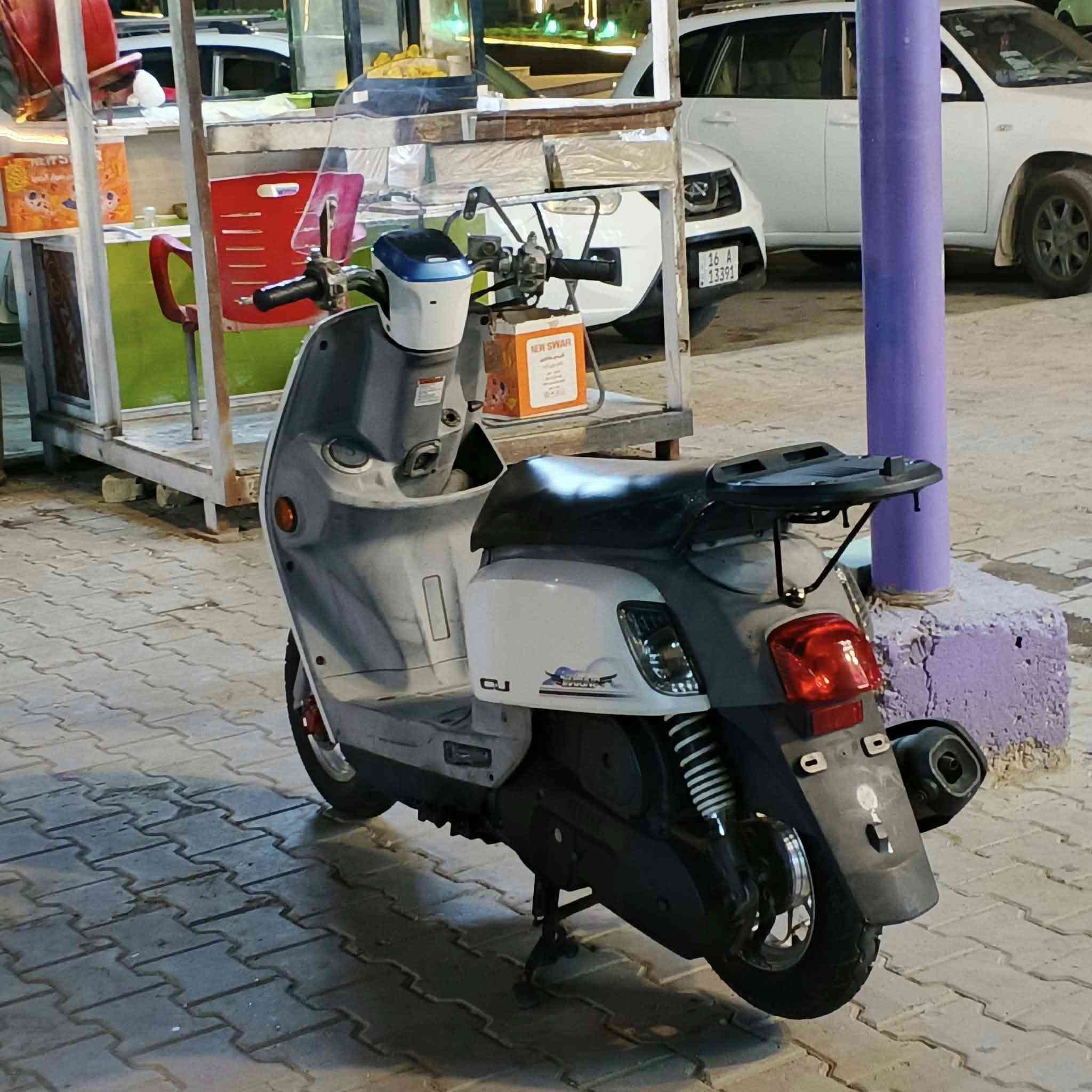 ماكس بوليس نوزل دراجه جديده بمعنه الكلمهالسعر مليون وميه وبيها مجال***********بي واتساب مكان ديوانيه مركز
