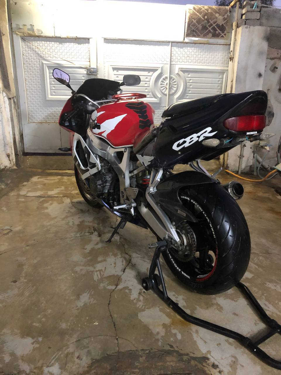 هوندا 919 للبيع كير محرك كفاله كفرات 90%100 نظيف تايرات جديد مكان كركوك شراي خابر ممتواجد على نت ***********
