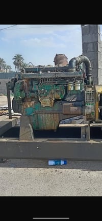 محركات عدد 2 سكانيا دي  اس وحده مجفته جديد وكطعت كرنك والثانيه رفست ال...