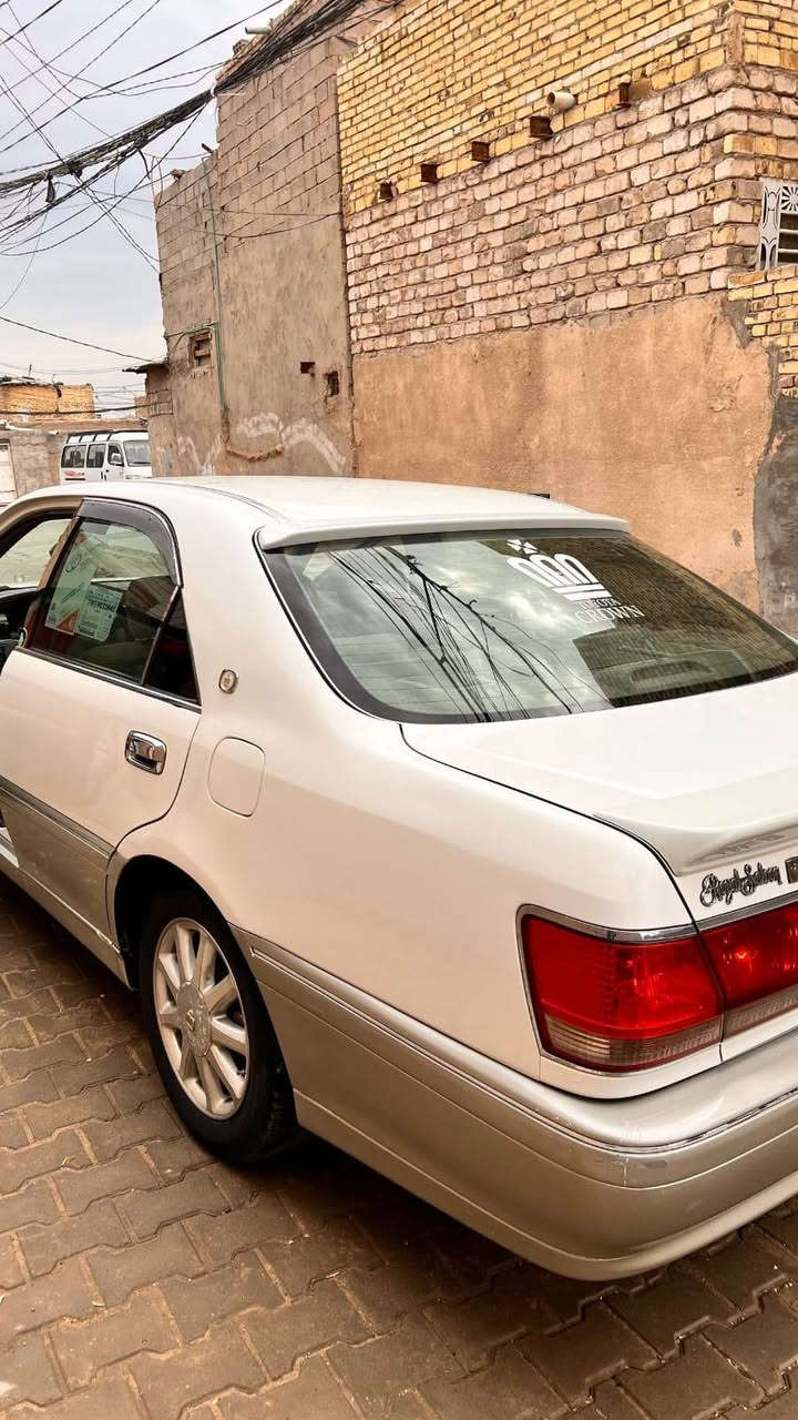 اللهم صلي على محمد وال محمد 
ملكه تسجيل جديد قرار 48 
رقم نجف نكليزي  وكامله سياره وسنويه بسمي تحويل ثاني يوم .
فول واحد ع واحد من عده فتحه 
4دكم 
تبريد خلفي قطعتين 
ثلاجة
شاصي 75
ويل نجمه .
سياره موجوده بنجف فقط بيع واعتذر عن مراوس 
سعر 145
*********** خابرني وبخدمتك لا تراسلني
