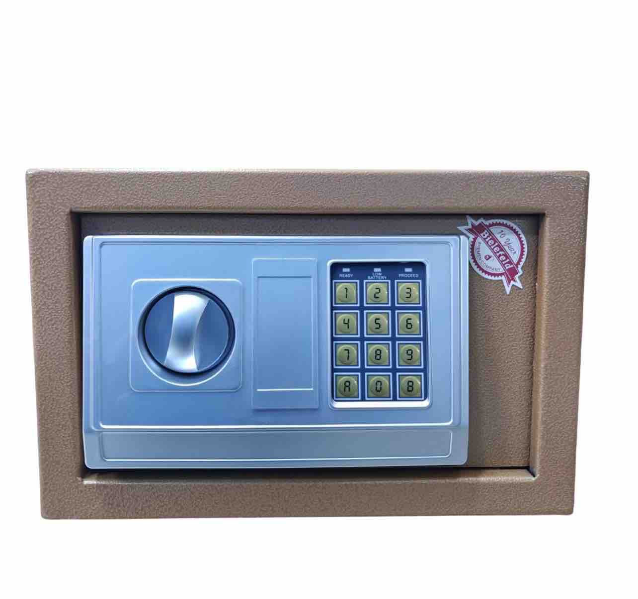 قاصة ماركة بيلفيلد الحجم 20 القياس : طول 20 ، عرض 30 ، ارتفاع 20 سم الوزن 6.5 كيلو مفتاح ورمز سري تعمل ب 4 بطاريات نوع AA وتأتي 4 بطاريات ملحقة مع المنتج براغي جوي لتثبيت المنتج في الحائط مقاومة للكسر والحريق. طريقة الفتح الأولى : ادخال المفتاح الماستر في الفتحة المخصصة له بعكس اتجاه عقرب الساعة ، مع فر يدة القاصة مع اتجاه عقارب الساعة طريقة وضع باسورد : تستطيع وضع باسوورد مكون من 3 الى 8 ارقام عن طريق : الضغط على مفتاح ال restart الموجود في داخل القاصة من الخلف ثم ادخال رمز حسب احتياجك ثم الضغط على A او B طريقة وضع باسوورد عام او ماستر : فتح القاصة ثم الضغط على الصفر مرتين ثم الضغط على زر ال restart وبعدها ادخل الرمز حسب احتياجك ثم الضغط على A او B

بسععر (43الف مع التوصيل )


**إذا كنت صاحب هذا الإعلان وتريد حذفه لأي سبب، رجاءا أرسل رسالة إلى الدعم الفني**