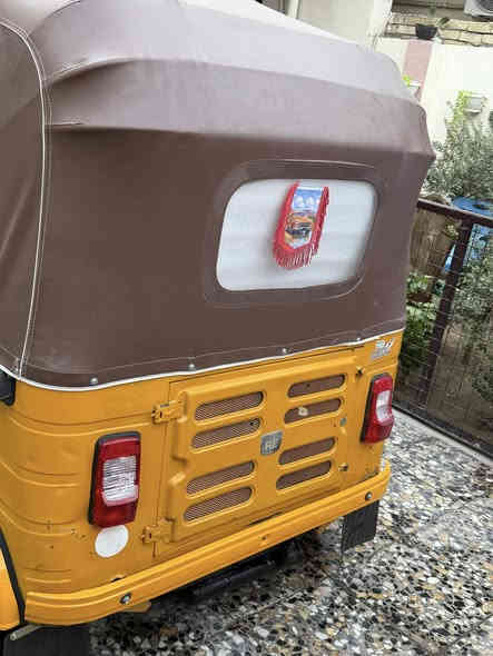 سلام عليكم تكتك 2018شهر 12وراق كامله مكاني الكماليه شارع المصرف ***********السعر3500وبيه مجال
