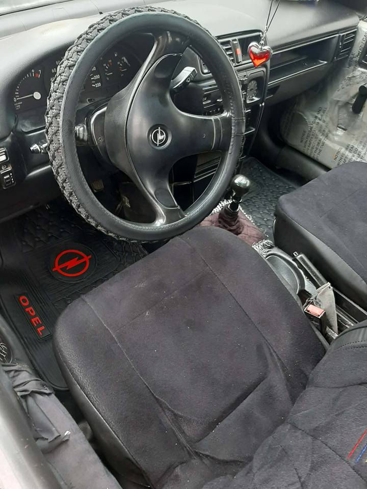 ئەم فیکترایە لۆ فرۆشتن مودیل 92سەنەوی بەسەر چوە گیرو مەکینە بەشەرت سلایتە مەکینە 18 ژینگەی بیشوی دراوە abs چوارتایەی نویە قوفل مەرکەزیە دەعمی قورسی نیە خایسی نیە34وەرەقەو معامەلە شوین کویە ژم ***********فایبەر وەتسئاب یان *********** كويسينجاك, أربيل
