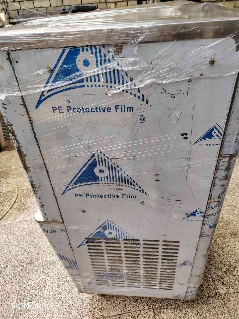 سلام عليكم مكاين سوفتات ميلاد عداد ٢ سوبر حجم كبير مستخدمات قليل مكان بغداد ***********
