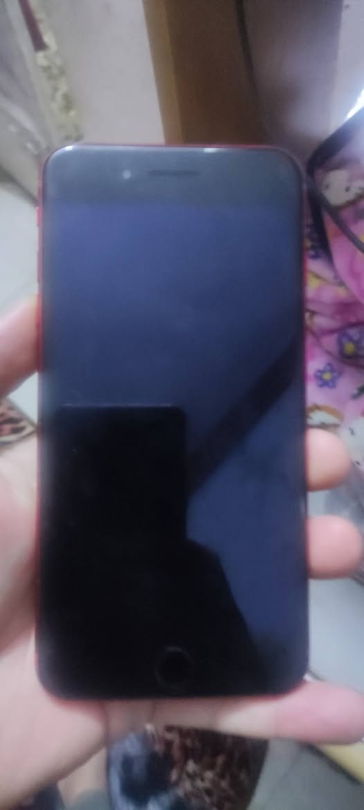 ايفون 8 بلاص ذاكرة256 نضافة90 بطارية 100بدلة للمراوس شعندك درلي خاص مكاني البياع ***********الشراي بي واتساب
