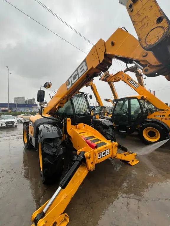 JCB 535_140_2012_
4500 مشتغل 
سعر 54500$
***********
