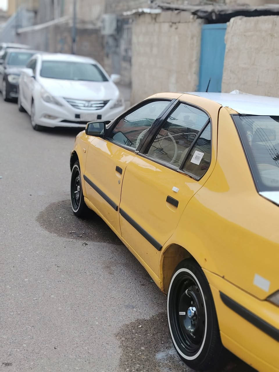 سلام عليكم خوان سمند مديل 2011   رقم جديد سياره مصفره هيه وغرامات وهسه كامله بس تحويل لعنوان لبصره الجمهوريه سعره 31  بيه مجال قليل رقمي ***********
