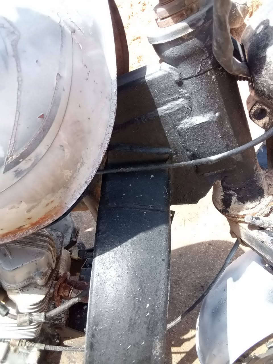 ستوته للبيع شاصي مكفول شرط لاخياس ولا لحيم مكينه جديده اكسن جمره سعر ٥٠٠ وبيه مجال للشراي ***********
