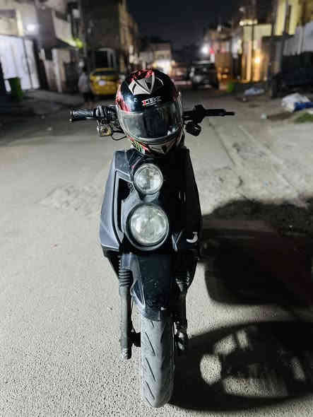 سلام عليكم دراجه رمبه اني منزلهة عله ايدي صالي 3 اشهر 
اي عطل مابيهة ولا نقص ولا تاخر بالتشغيل اديرله كله محسن ودهن امزويل مكاني بغداد جميله قرب فلكه 83 سعر بمليون و300 وبيهة مجال بسيط للشراي وهاذا رقمي ***********
