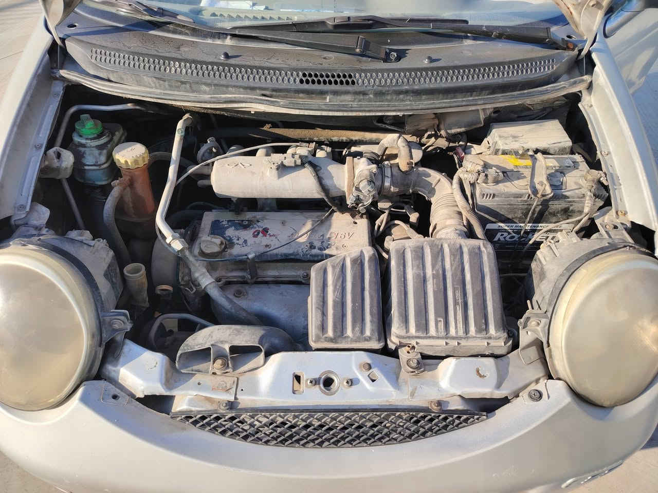 السلام عليكم
كوكو 2012 سلفر  رقم ألماني نينوى سنوية جديدة لحد 2028 شرعيها موجود كابون موجود،، َمكينه وكير شرط
تبريد شغال، طخم جديد، طخم تاير + باتري جديد شواصي نظيفه، داخل وخارج حيل نظيف، بدون ضرر
سيارة جاهزة َماتصرف عليها
السعر 35 ورقة وبيها مجال
***********
***********.     موصل الايمن
