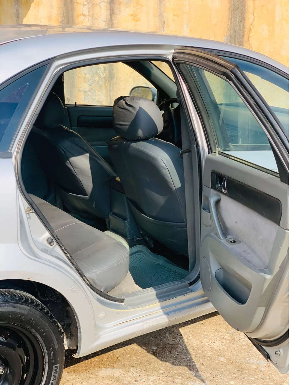 سياره ٢٠٠٨هه زه و سهنه نوي نويه به ناو خومه وه يه ته حويلو وكاله به شرت *********** اكر, نينوى
