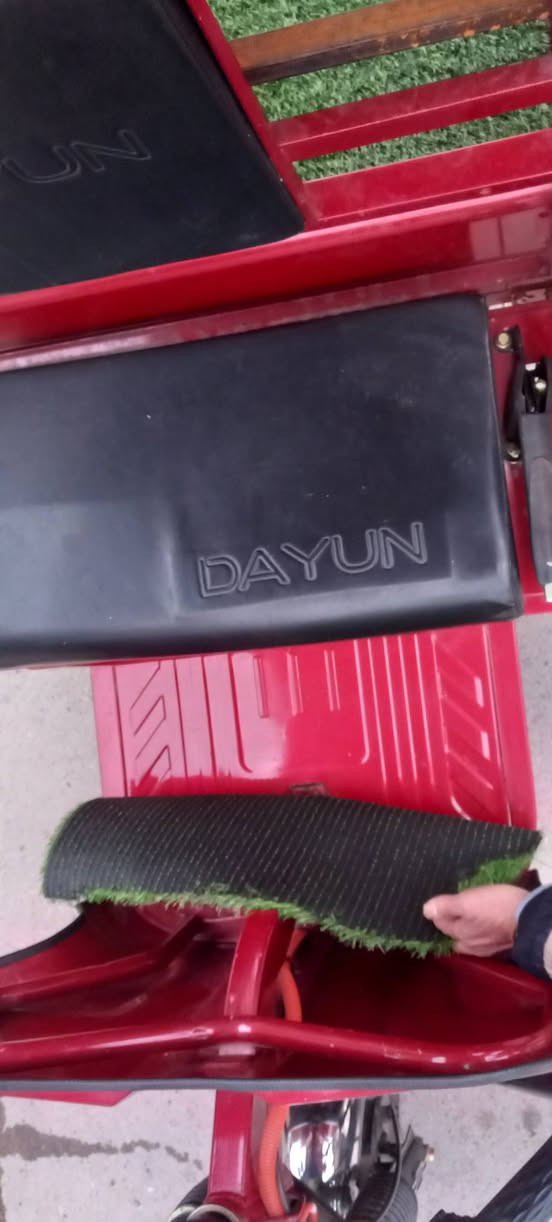 سلام عليكم عندي هاي ستوته جديده ضيفين عليه محجر او جادر دبل مرايات موديل 2025 مكفول من كلشي مكانه بغداد الحسينيه راشديه رقم هاتف ***********
