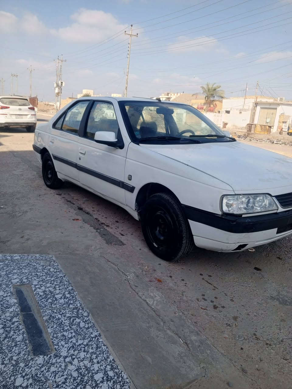 بيجؤؤ موديل 14//سياره مكفولة من الضربه والمعجون. كير مكينه كفاله كهربائيات حداديه تخم تاير كله شغاله سنويه ال 28 سياره جاهزة مال جناي السعر 👈.  28. وبيها مجال قليل العنوان العمارة 🦅 مكلف بنشر شراي تصل علا صاحبه 📞***********
