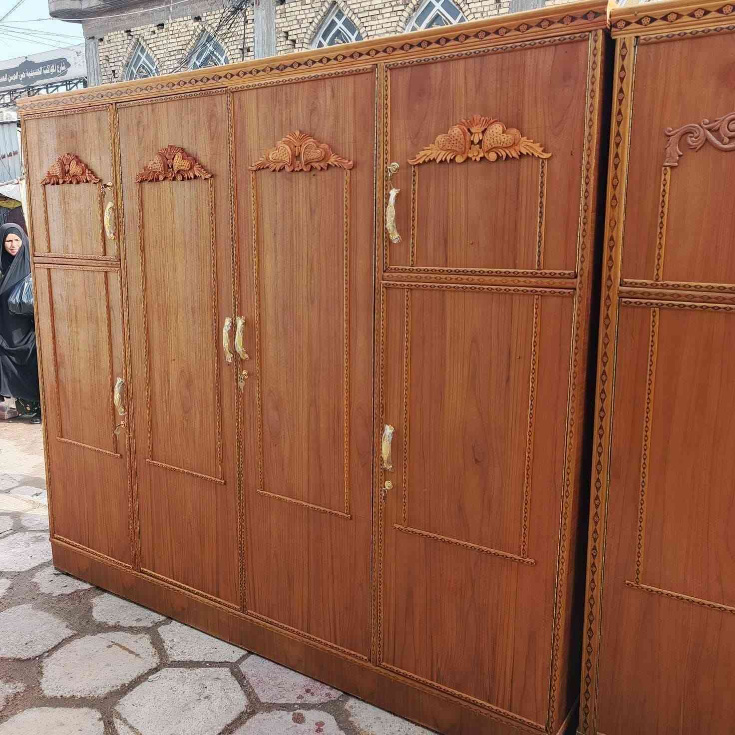 مكلف بالنشر اي استفسار اتصل ؏ رقم 
يوجد لدينا كناتير 4باب جديد غير مستعمل 
اسعار جوه السوك
المكان حي العسكري 
للاستفسار الاتصال ***********
