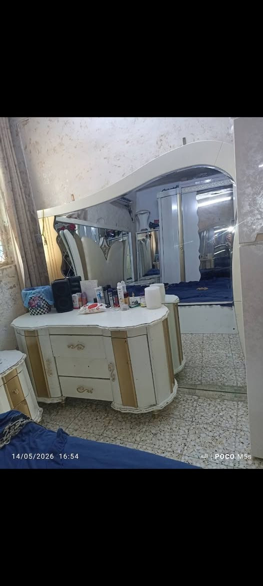 السلام عليكم
غرفة تركي للبيع 7 قطع سعرها 375 مع دوشك وبيها مجال للشراي لان مستعجلة على بيعتها بيها اضرار بسيطة


**إذا كنت صاحب هذا الإعلان وتريد حذفه لأي سبب، رجاءا أرسل رسالة إلى الدعم الفني**
