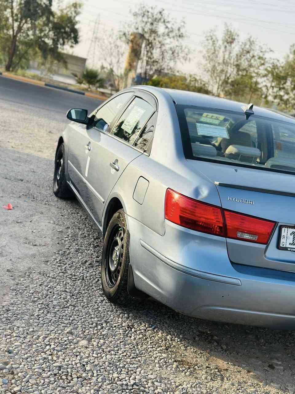 سلام عليكم
سوناتة 2010 
بسمي تحويل مباشر 
فول موصفات 
محرك 2400
داخل بيجي صاج 
سقف فتحة 
كشنت كهربائي 
تبريد ثلج❄️ 🧊 
تايرات جديد 4حديد 
حدادة جديدة. كهربية كلهة جديدة 
بيهة 3 قطع صبغ بس 
السعر 105 مجال قليل 
عنوان كركوك 
***********
