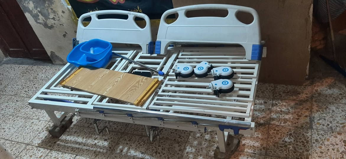 سرير طبي للبيع نظافة ٩٥% السعر ٣٥٠ الف
وبيها مجال للاستفسار اكثر الاتصال على الرقم التالي
.
***********
