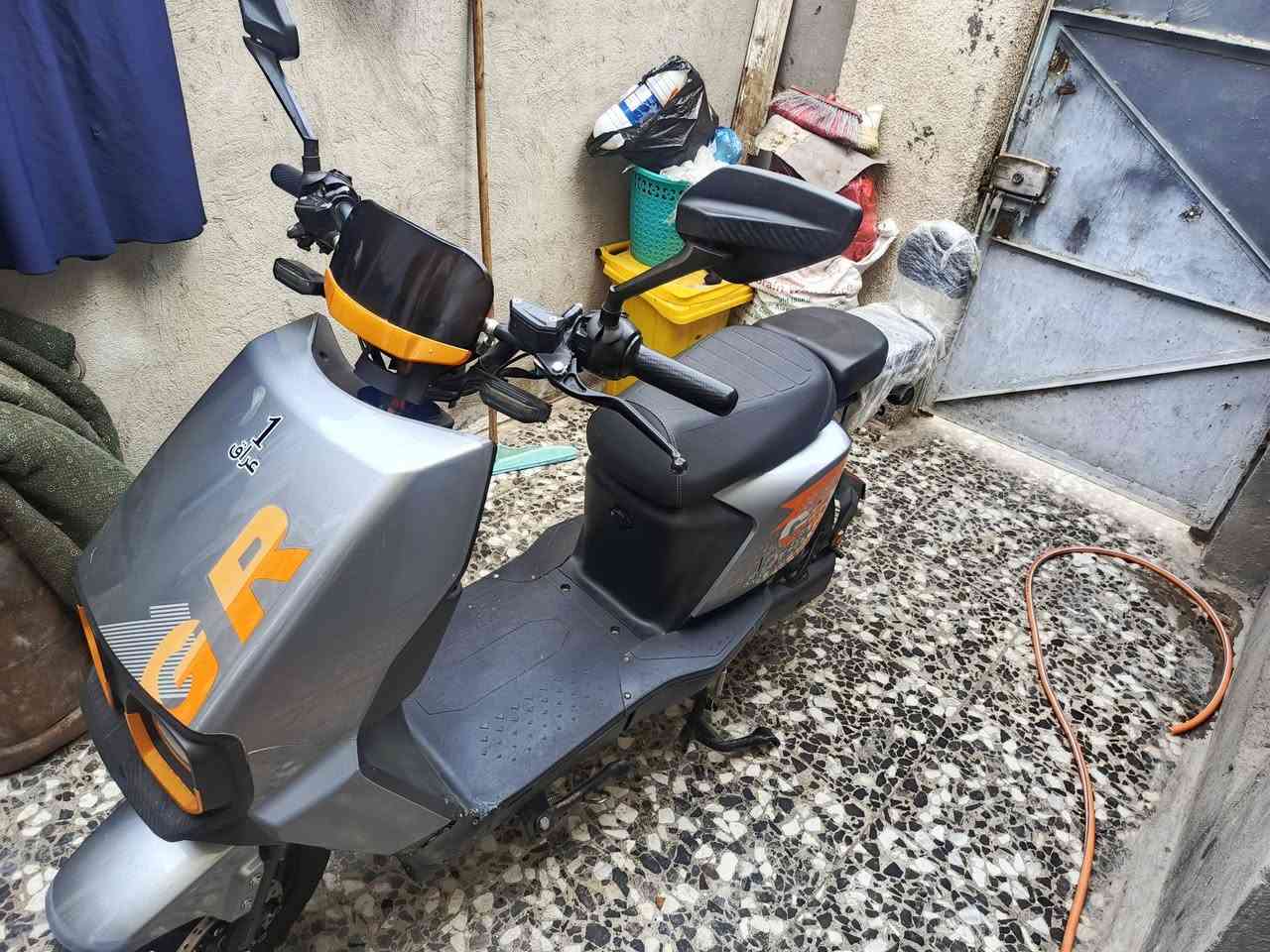 السلام عليكم
دراجه شحن للبيع 
النوع GR
الموديل 2025
بطاريات 2025
السرعه 85 حقيقي 
مواصفات الدراجه 
مثبت سرعه 
حساسات ابريك امامي خلفي 
ابريك دسك 
خمس بطاريات كبار او تكدر اضيف وحده اسويهن 6
بصمات العدد2 سويج العدد2 كرت العدد 2
لايت زنون عالي ناصي 
اشاير يمنه يسره 
الملحقات : شاحنه اصليه تقره الشحن رقم من 100
امرايات يمنه يسره 
صندوق كبير خلفي يفتح علا المفتاح 
السعر مناسب 400 او بيهه مجال بيع مستعجل 
التواصل فيس متواجد


**إذا كنت صاحب هذا الإعلان وتريد حذفه لأي سبب، رجاءا أرسل رسالة إلى الدعم الفني**