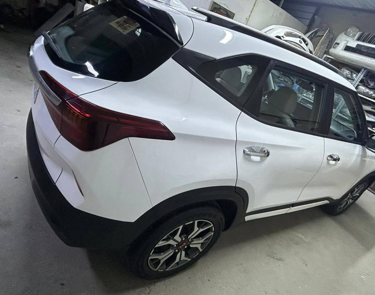 السلام عليكم كيا سيلتوس ٢٠٢٠ خليجي وكاله الدوليه ماشيه ٧٩ الف كفاله من صبغ وبارد لد امامي داخل ابيض جلد شاشه اصليه نفكيشن سبير منازل صيانتها كلها بالدوليه 
السعر ١٥٣ للاستفسار ***********
