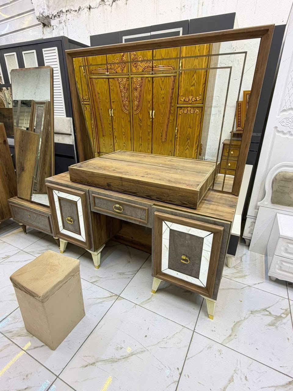 للبيع حجز واتساب فقط ممتوفره ماسنجر تركيه اخت الجديد ***********
