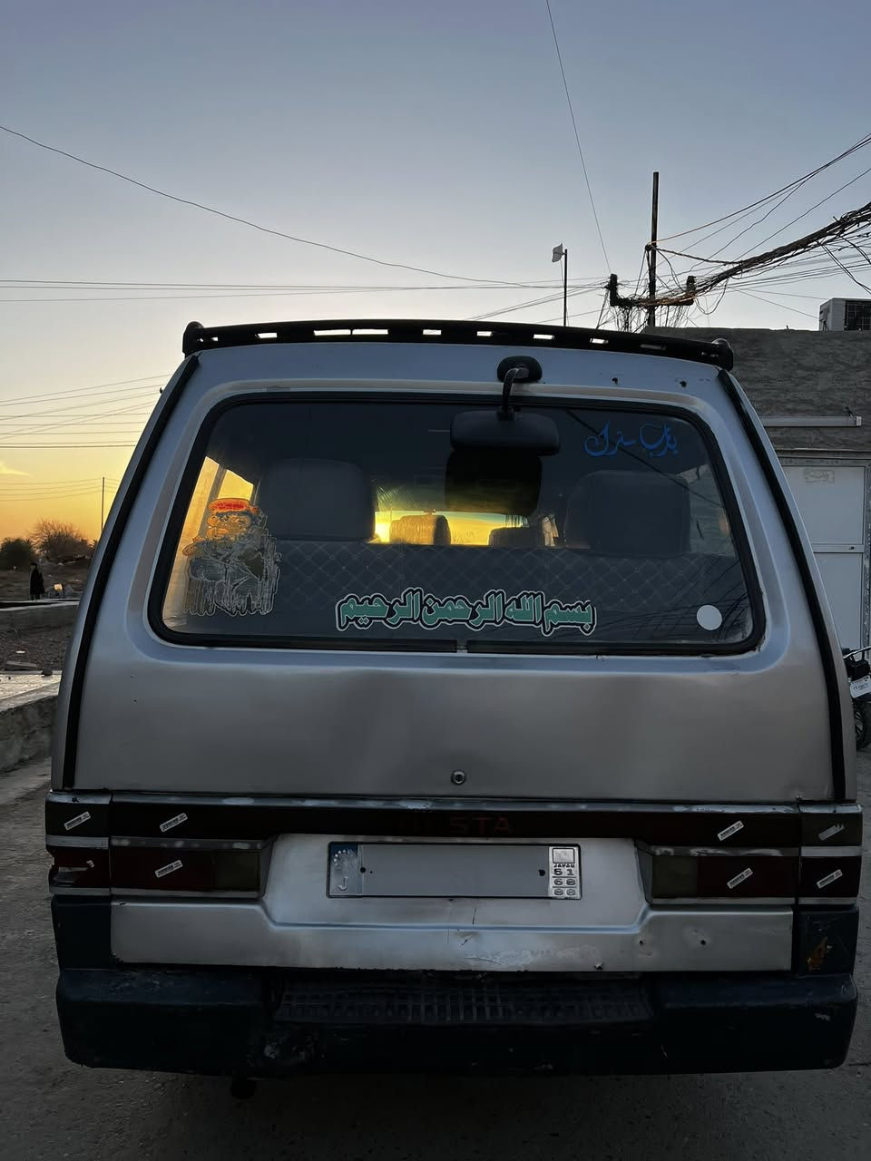 سلام عليكم 
كيا بستا موديل 94 نضيفه حيل اي نقص مابيها 
وشرط التحويل شواصيها مكفوله 
سياره كفاله عامه 
سعرها 34 وبيها مجال 
لاستفسار ***********
