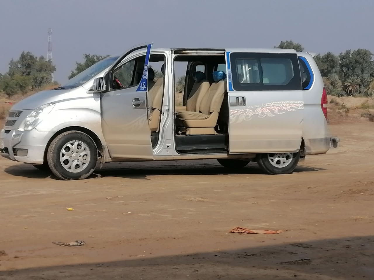 ستاركس 2010 مفتوح ومحور مسكر 7 سبلاين رقم بصره انكليزي مكان السياره ذي قار الغراف للاستفسار اتصل ***********
