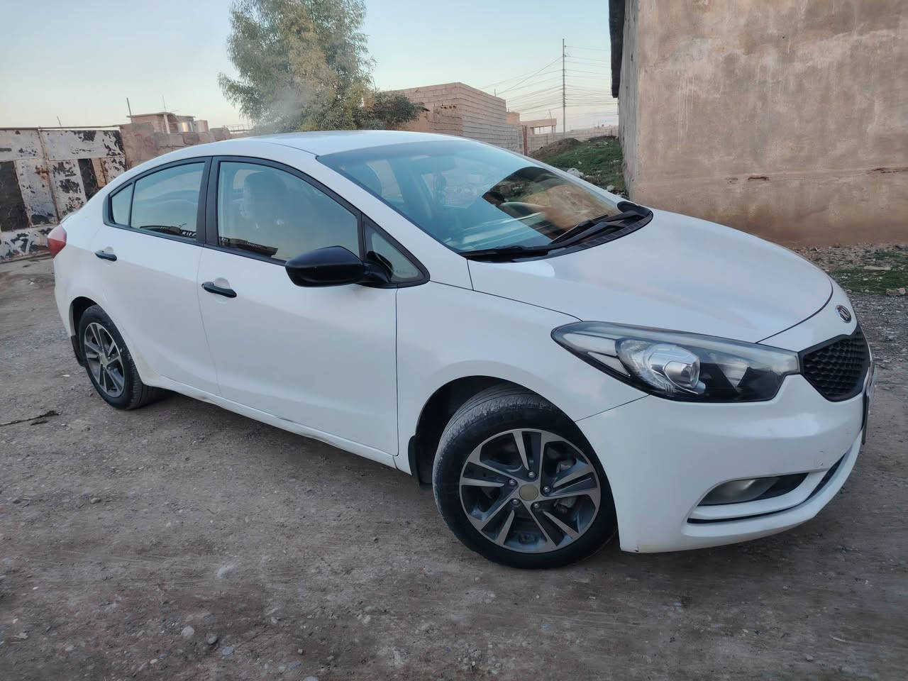 مكلف بالنشر…
كيا سيراتو موديل 2014 بدون صبغ رقم نينوى 
السعر 118 وبيها مجال 
مكان السيارة جنوب الموصل ناحية الكياره 
الاتصال بالرقم ***********
