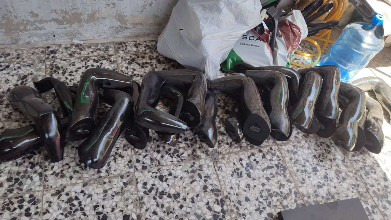 اغراض محل للبيع مع تعلاكات مختلفة
(قيم واخذ بما يرضي الله)
عنوان شارع الاسواق المركزية الشعب
للاتصال ***********
