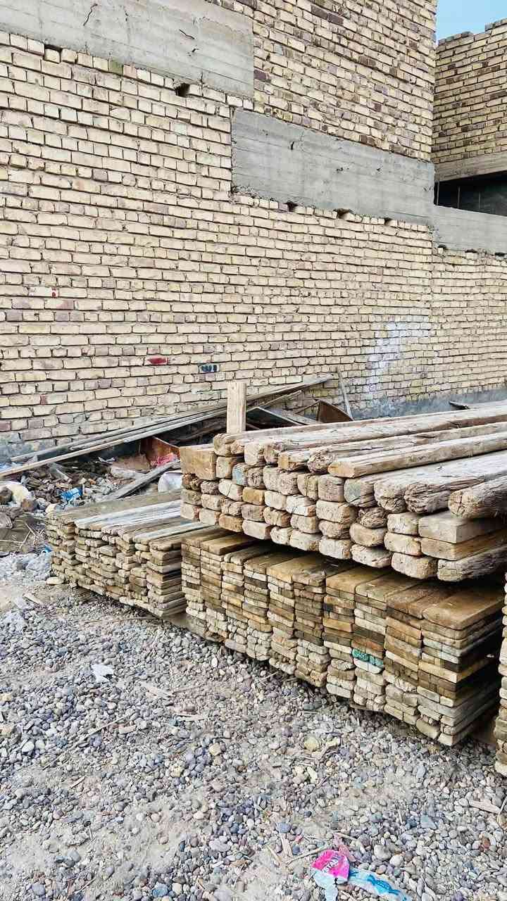 قالب خشب للبيع العدد 6 ونص مكعبات المكان بابل  *********** السعر 2مليون وربع وبي مجال قليل
