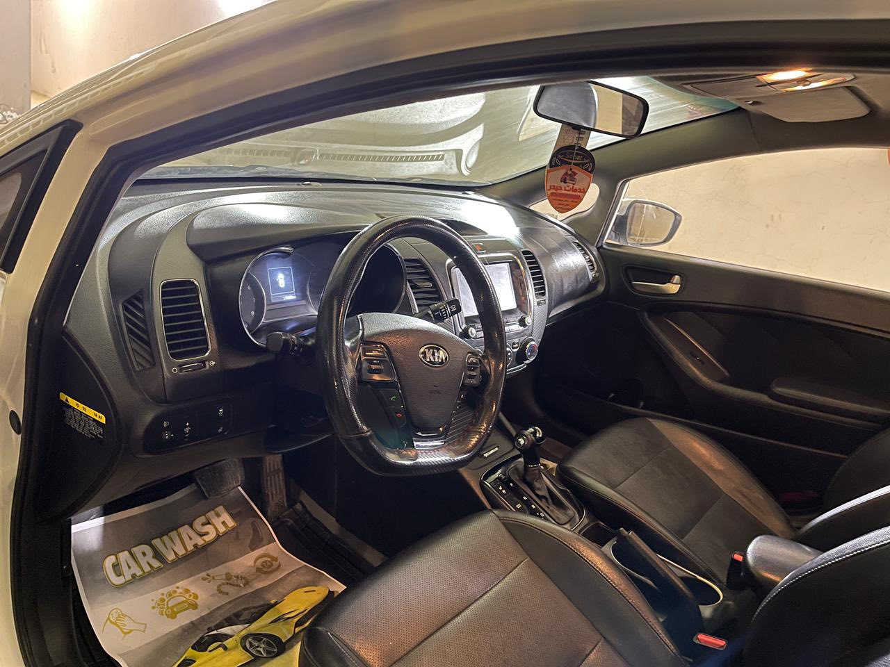السلام عليكم…
من رخصت الادمن …

كيا فورتي 2018 وارد كوري بدون ضربه ولاصبغ ومكفوله فقط بارد بالباب الخفي الأيمن

1. محرك ١٦٠٠ Gdl .

2. تايرات جدد انتاج ٢٠٢٥ باتري جديد وصدر جديد. 

3. كشنات جلد تدفئه وتبريد الاماميات فقط.

4. ستيرن تدفئه وتحكمات جهتين .

5. أنظمة قياده (3)ايكو وسبورت وعادي .

6. نظام ترحيب الأبواب والصندوق .

7. مري شفط . 

8. الاناره الاماميه لد .

9. بصمه تشغيل والأبواب . 

10. رقم سليمانيه جديد. 

11. مكان السياره بغداد .

السعر 120$ بيها مجال بسيط حك الجيه .

الاتصال على الرقم (***********)
