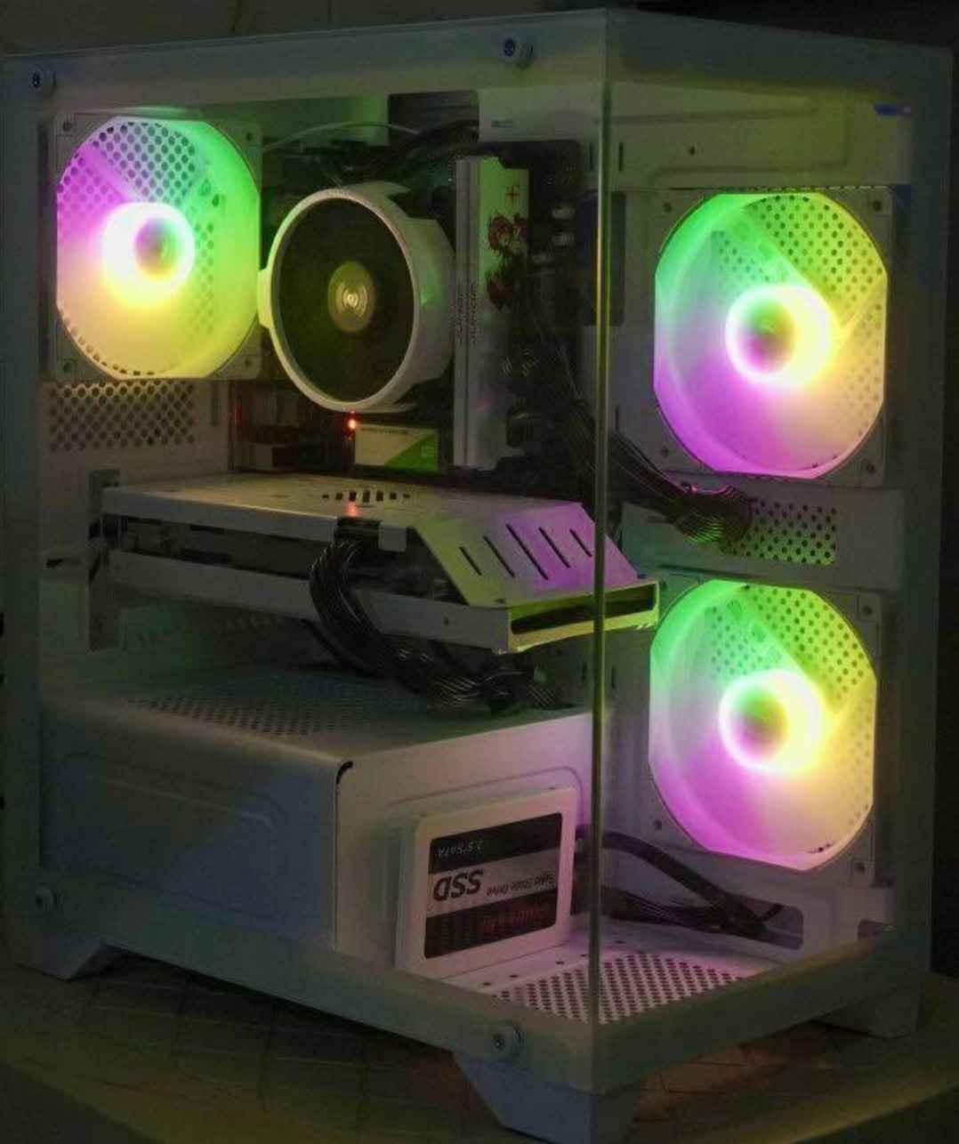 ‏CPU:R5 3500X
‏GPU:580 8GB 
‏M.B:B450m
‏Ram:32 GB 3200 MHZ 
Storage1/240 M.2 W.D
Storage2/265 SSD 
‏PSU: 600w MSi 
‏Case: T2 ابيضّ

Windows 11
Wifi 5gb 
نرخ ، سعر ٦٠٠ هزار ،الف 
مستعمل قليل معاها ماوس و كيبورد و ماوس باد
واتساب *********** أربيل, العراق
