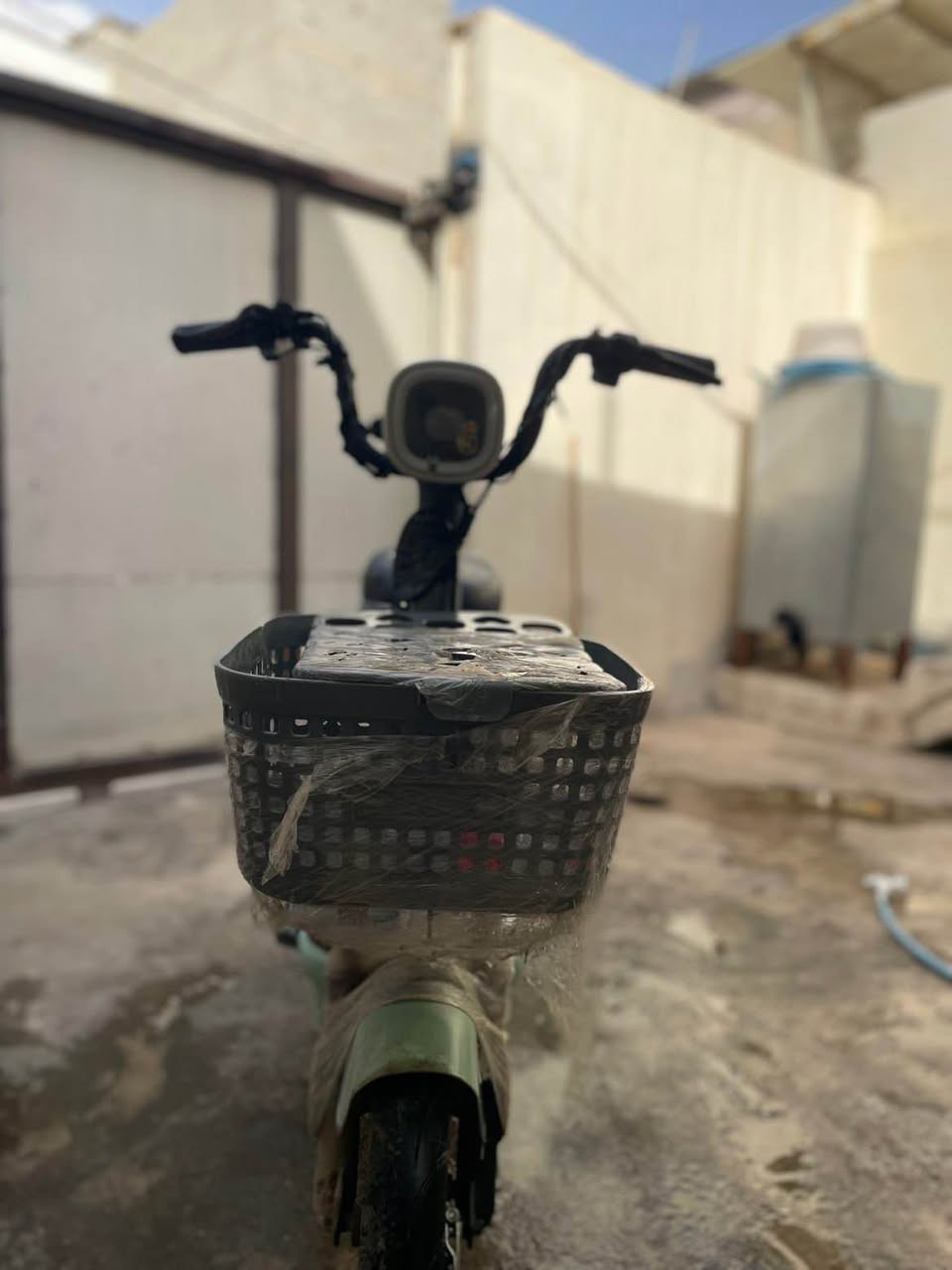 پاسکیل شەحن شتی تا بڵێی لۆک هەرزان پاسکیلەکە هی دەستی منداڵە ٥مانگ بەکارهێنراوە ٤گێر شەحنی خۆی لەگەڵەو هیچی نەگۆڕدراوەو پاتری بێ عەیبەو شوێن کەرکوک حسابات سعر ١٣٠مامەلە كركوك, العراق


**إذا كنت صاحب هذا الإعلان وتريد حذفه لأي سبب، رجاءا أرسل رسالة إلى الدعم الفني**