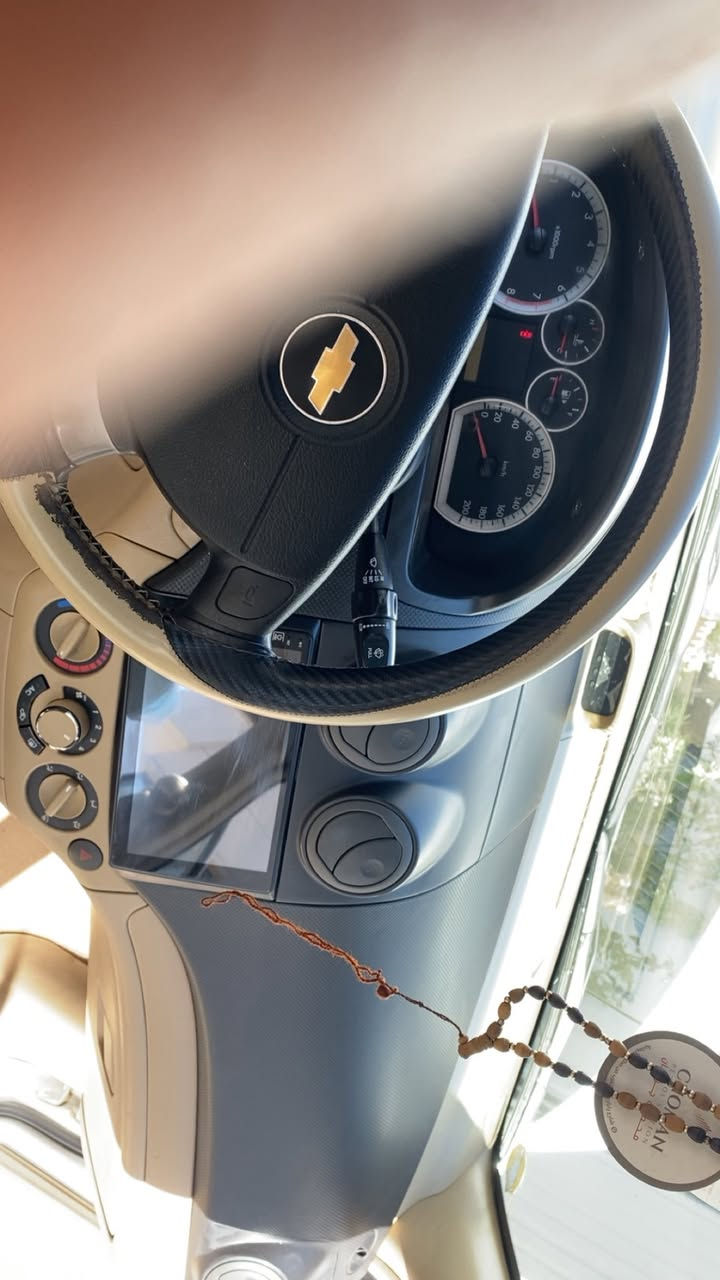 ئەڤێو ٢٠١١ ناو زەرد مەکینە گەورە مەکینەی نەکراوەتەوە بۆیاخ و دەعمی نیە سەنەوی تا ٢٠٢٩ تازەیە  گيرو مەکینەی بە شەرت مەسرەفی ئەو سەیارەیە دوو شەمعەیە 
٨٠ معامەلە جوابی مەسج نایەمەوە بە تەلەفون ***********
