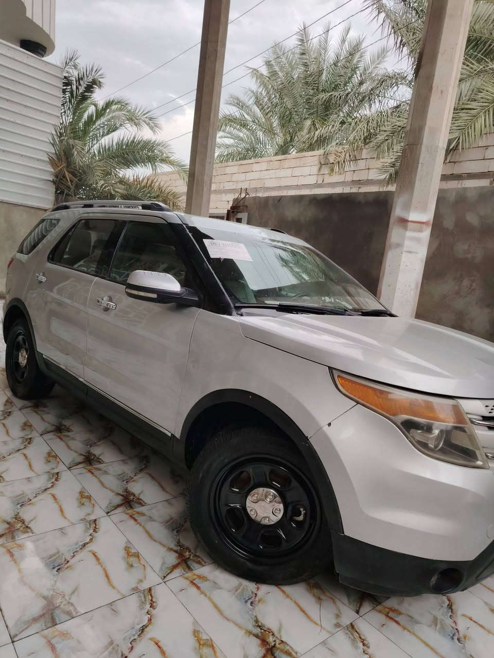 فورد اكسبلور 2013 ليمتد فول الفول جميع المواصفات بيها
7 راكب 

بانزين عادي وشرط بدون ادوانص

كشنات ملكي 

ويل سبورت

محرك 6 سلندر حجم 3.5

بصمة ابواب و بصمة تشغيل

مرايات كهربائيه

كشنات جلد تدفئه

كشنات كهربايي

ستيرين هيتر

تحكم ستيرين فول 

سترين كهربايي التحكم 

تشغيل عن بعد

حساسات خلفية

اشاير بالمرايا الجانبية

كشنات الامامية فول كهرباء مع ذاكرة خزن لكشن السائق

كود خارجي للقفل على باب السائق

 تحكم ستيرن بالجهتين

سستم صوت متكامل مع 8 سماعات داخلية 

تبريد ثلاث قطع امامي وسط خلفي

منافذ AUX, مع  منافذ USB 

كيرو محرك بشرط

السيارة ناعمة ومناقصها اي شي 

سياره فول للاخير ونظيفه

ماشية 170 مايل

السيارة  تحويل او وكاله

سنوي 2026 مشروع وطني رقم بابل

ويل سبورت

المكان شمال البصره قضاء المدينه 

بيع فقط محتاج المبلغ حاليا  اتصل واتساب ارسلك صور الحادث والسونار 

السعر 140 ورقه وبيها مجال بيع مستعجل

***********
