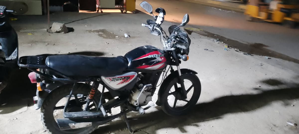 السلام عليكم دراج بوكسر موديل 2021 مكينه نضيفه لاتنقيص لاتبخير مكاني حي اور دراجه اوراق مااشين معاملتهه ***********
