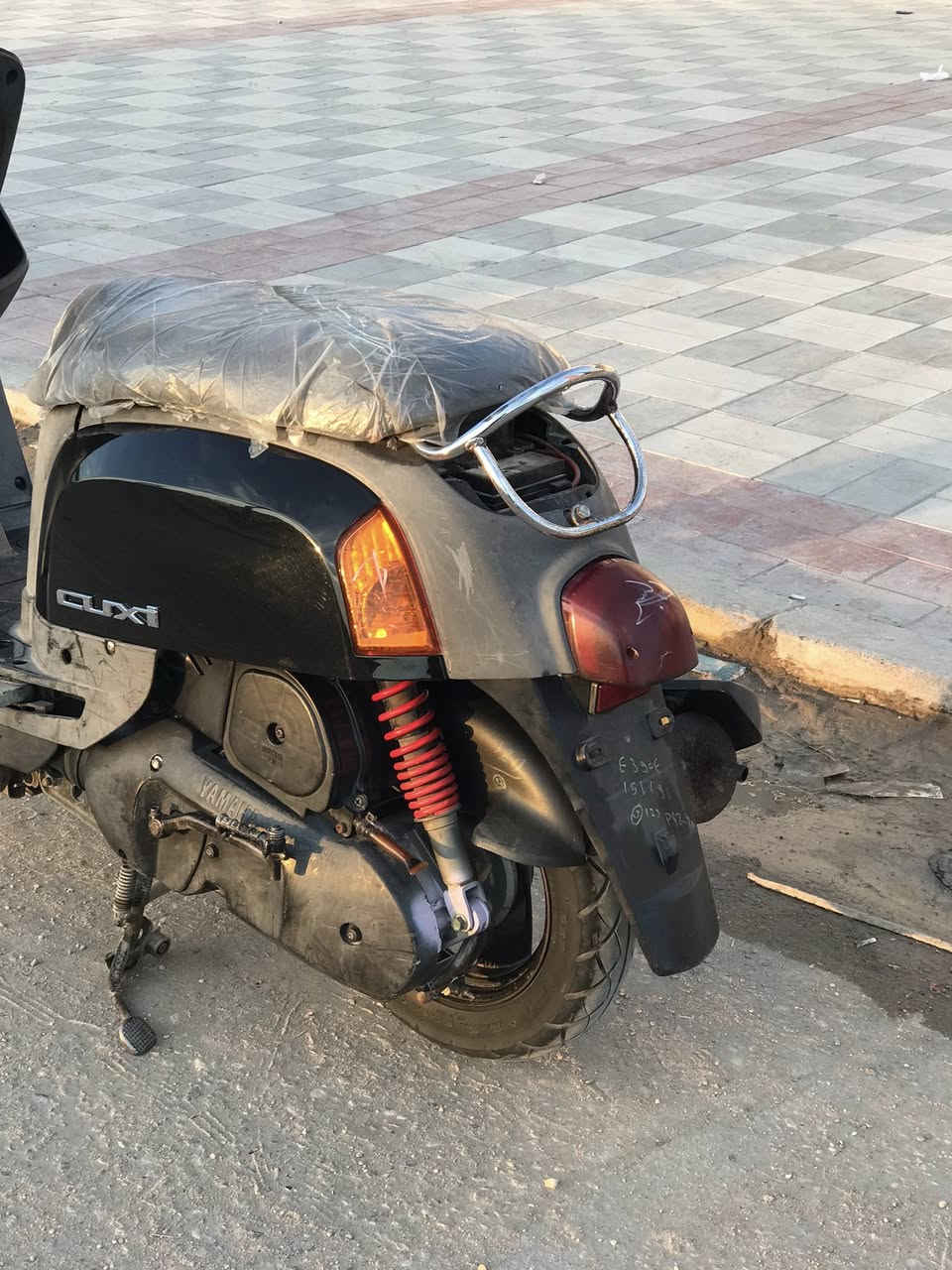 سلام عليكم للبيع ماكس بوليس الدراجه كفالة عامه رمبه مكينه بلاديه مامفتوحه كفرات ختم واحد الدراجه ناعمه وجديده ربع واحد ماذب عليهه مكينه نشطه شلعه ومعدل الكهربائيات كله شغال الرقم *********** الرقم بس واتساب السعر مليون وخمسين
