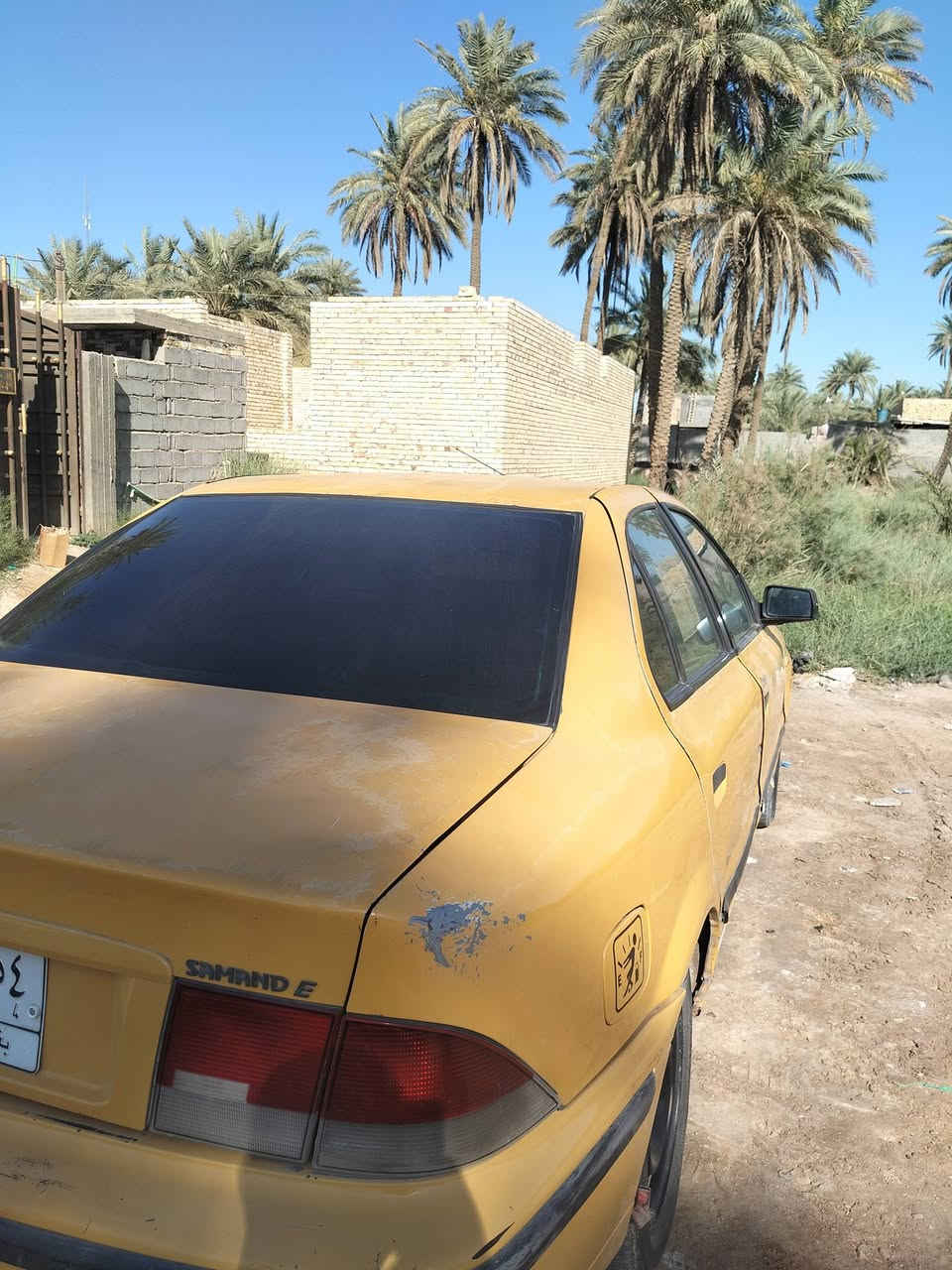 السلام عليكم سمند للبيع رقم بغداد موديل 10 حداديه جديده وهوزن جديد وبيه منضومه زنون شرط نهار سنويه صاقطه وعليه 350 غرامه ومنضومه تبريد ثلج مكاني كربلاء اطويريج رقمي ***********
