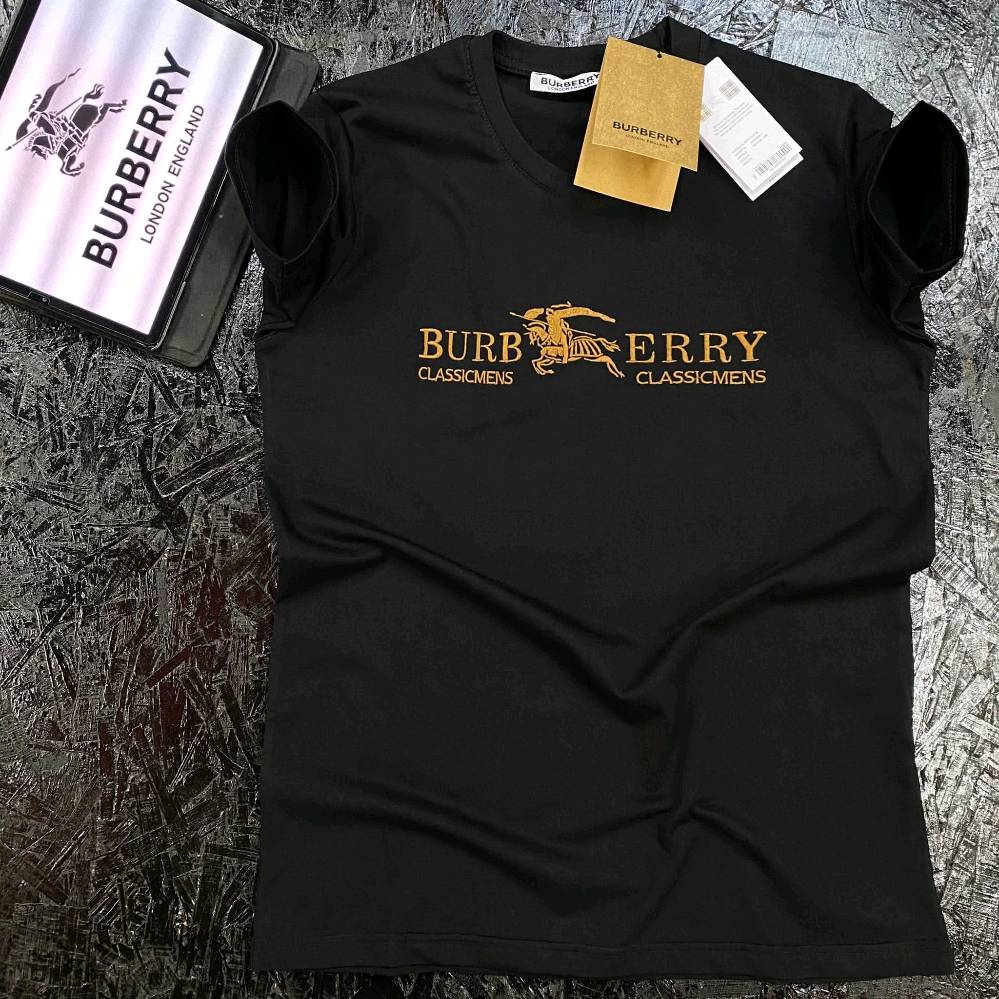 متوفر تيشيرت شبابي تركي قطني حلقة خامة ممتازة متوفر قياس S/M/L/XL/XXL سعر القطعة 15 الف متوفر توصيل لكل العراق ب 5 الف للتواصل ***********