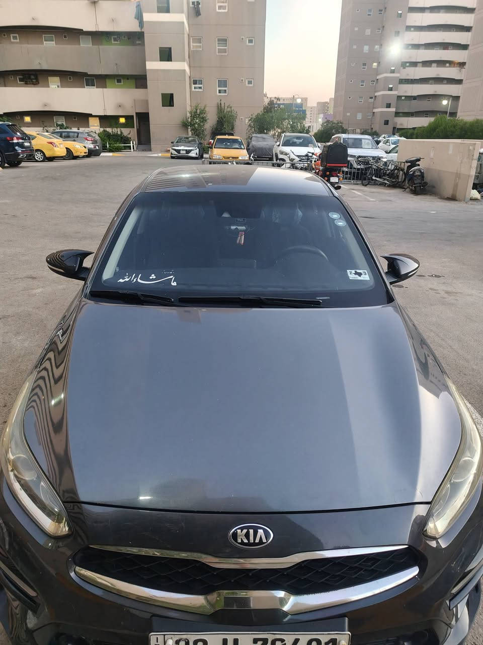 سلام عليكم 
كيه فورتي موديل 20 كير عادي ابدل كير ATبدون زلغ ويار كله ابلاد بدون ايرباك بسمي رقم جديد حادثه فقط بنيد ابدل فقط مواصفات عاديه اوتو بريك تحكمات شاشه مال 24كله عربي حته الدشبول خمسه ويل كب علا وضع الشركه سعره 125عنوان بغداد بسمايه *********** بي وتساب
