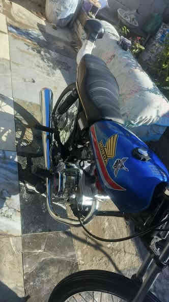 سلام عليكم اربعه كير للبيع تعمير دراجه كولشي مناقصه اوراق اصولي السعر 700 وبيه مجال قليل لشراي يتصل عله هاذ لرقم ‎*********** ما متواجد عل فيس مكاني كربلاء حي العسكري طاقه
