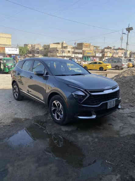 سلام عليكم موديل ٢٣ صور الحادث كلشي موظح مكفوله من اي ايرباك كيا سبورتج لارج الطويله ماشيه ٣٧ سعرها٢٠١٠$ رقم الهاتف ***********   مكانها مدينه الصدر
