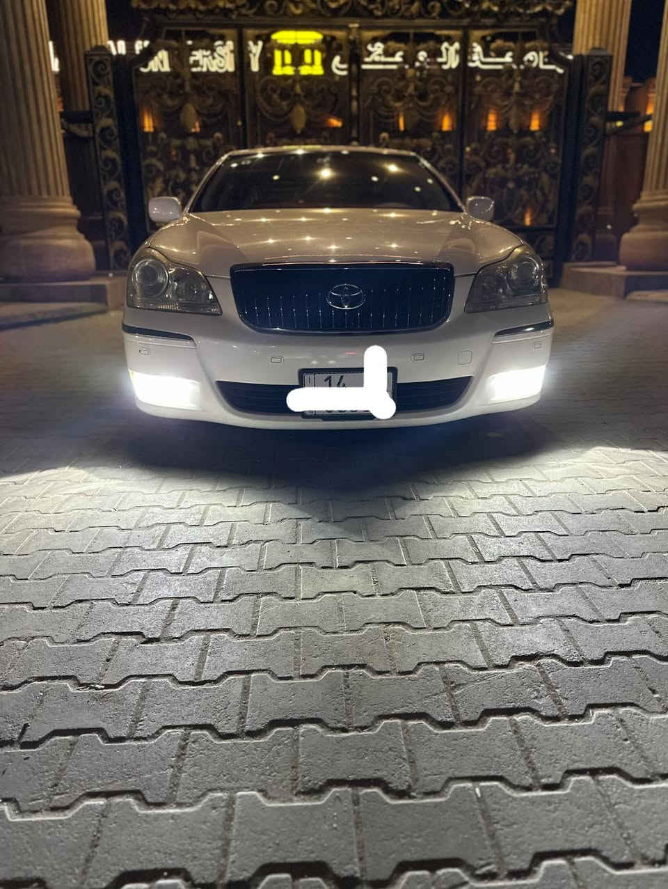 سلام عليكم 
تيوته كراون ماجسته دخول جديد
فول مواصفات ماعده الفتحه حساسات ماميه خلفيه ثلاجه مري شفط بصمات ابواب جنطه شفط داخل جلد اسود ملكي تلث بردات تلث قطع تبريد جوبلسات حداده بعدهي مال شركه سياره جديده كلش الله شاهد ماشيه قلقل كلش سياره (نقل) تحويل ثاني يوم بسمي السياره  سعر (137)
  
عجبتك السياره ومكانيتك متسمح تشلع عيوني وتاخذها ماعجبتك سمعنه كلمه حلوه ***********
