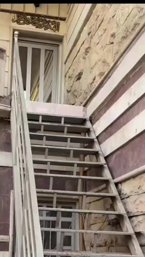 بيت للبيع جكوك الكاظمية
العنوان فرع خلف اسواق صاحب اول استدارة الفرع الاول 
المساحة 180m
التفاصيل واجهة 9m×20m نزال 
للاستفسار ***********
