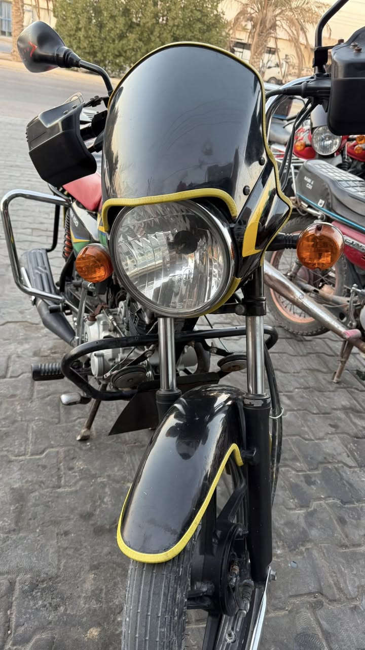 سلام عليكم مكلف بنشر بوكسر ٢٠٢٠ كلاسك اروق اصولي  ام قصر
رقم صاحب درجه ‭٠٧٧٠ ٨٢٢ ١٩٢٩‬

ما مفتوحه مكفوله

(سعر مليون و ٢٠٠)
