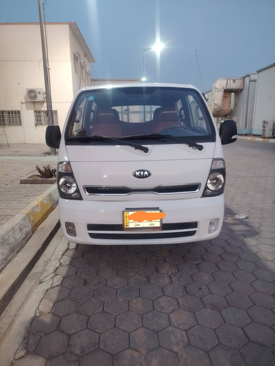السلام عليكم
كيه دبل مديل ١٨
سياره حلوه
ومتعوب عليه
رقم بابل وبسمي
مكان السياره كربلاء
سنويه ل ٢٨ 
السعر ١٣٥
رقم ***********
المحجر ماينباع وياها
