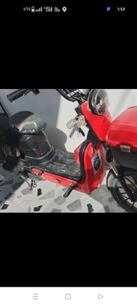 دراجة كهربائية • نقص بطارية • نظيفة