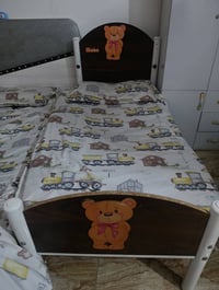 سرير اطفال للبيع بسعر 50 للتواصل رقم 07750357721