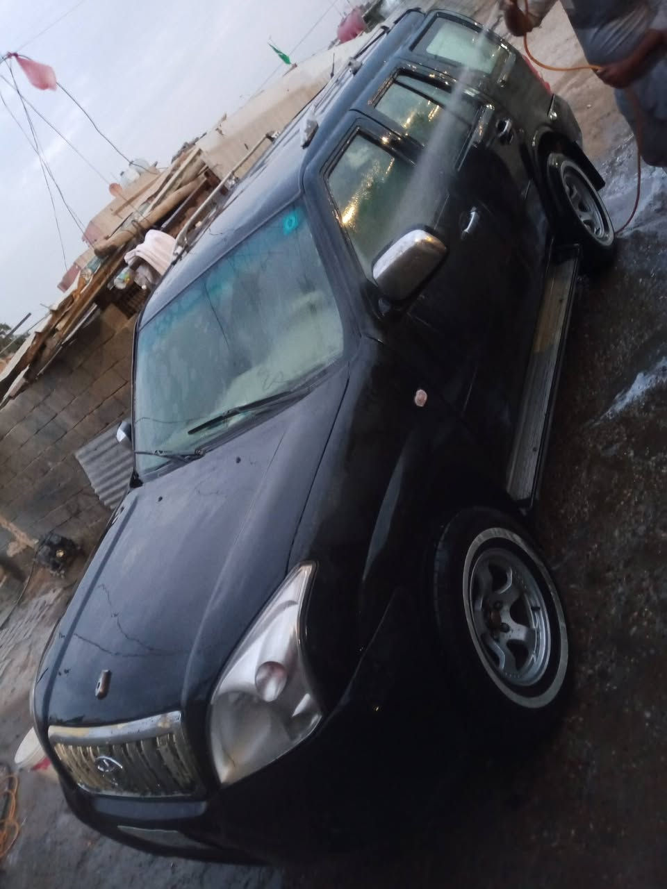 السلام عليكم للبيع سياره جننو محدثه ياباني برادو سياره مقفوله كفاله عامه من كل شيءم رقم ديالى اريد تحويل ثاني يوم زياره جواها كهربائياتها شغاله مكينه وقير مقفولات سعر البيع 50 ورقه وبيها مجال كلش بسيط مكان بغداد الحبيبيه الاستفسار على هذا الرقم ***********
