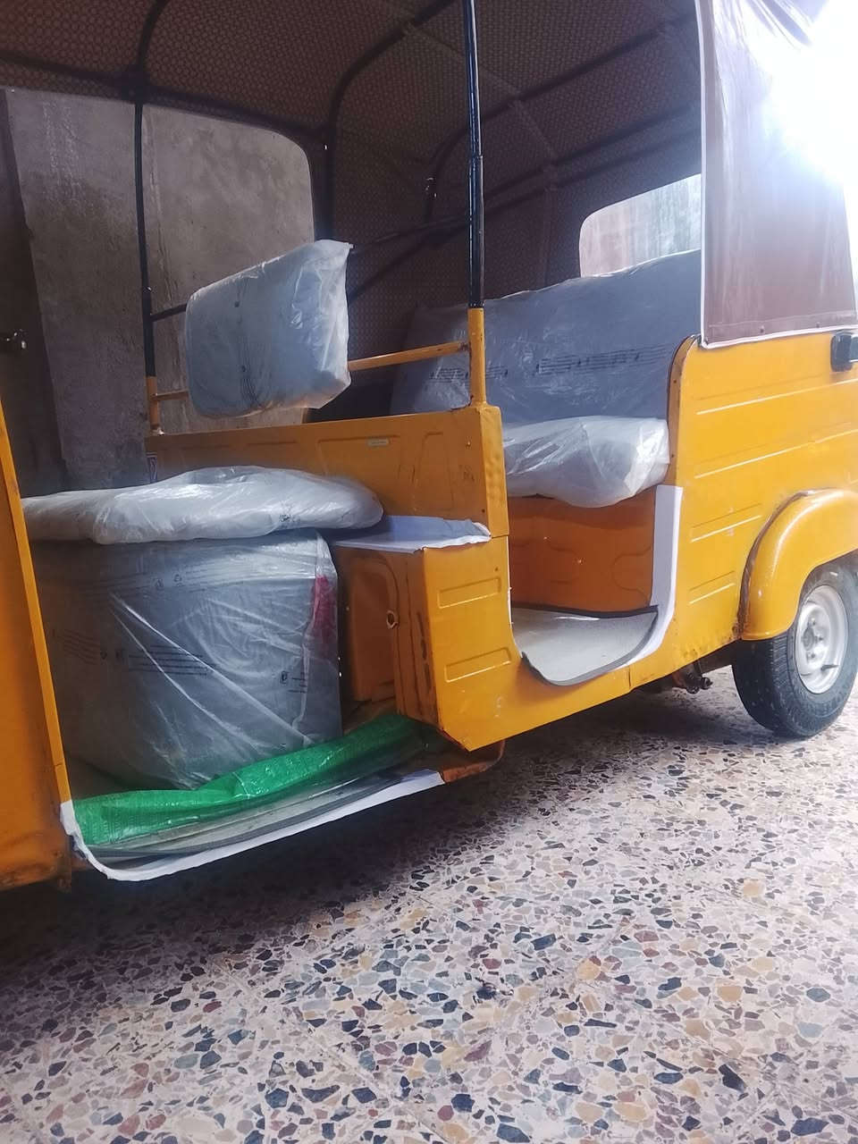 السلام عليكم تيك توك 19 للبيع ***********
